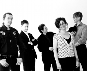 Black and White photo of Swamperella 2009